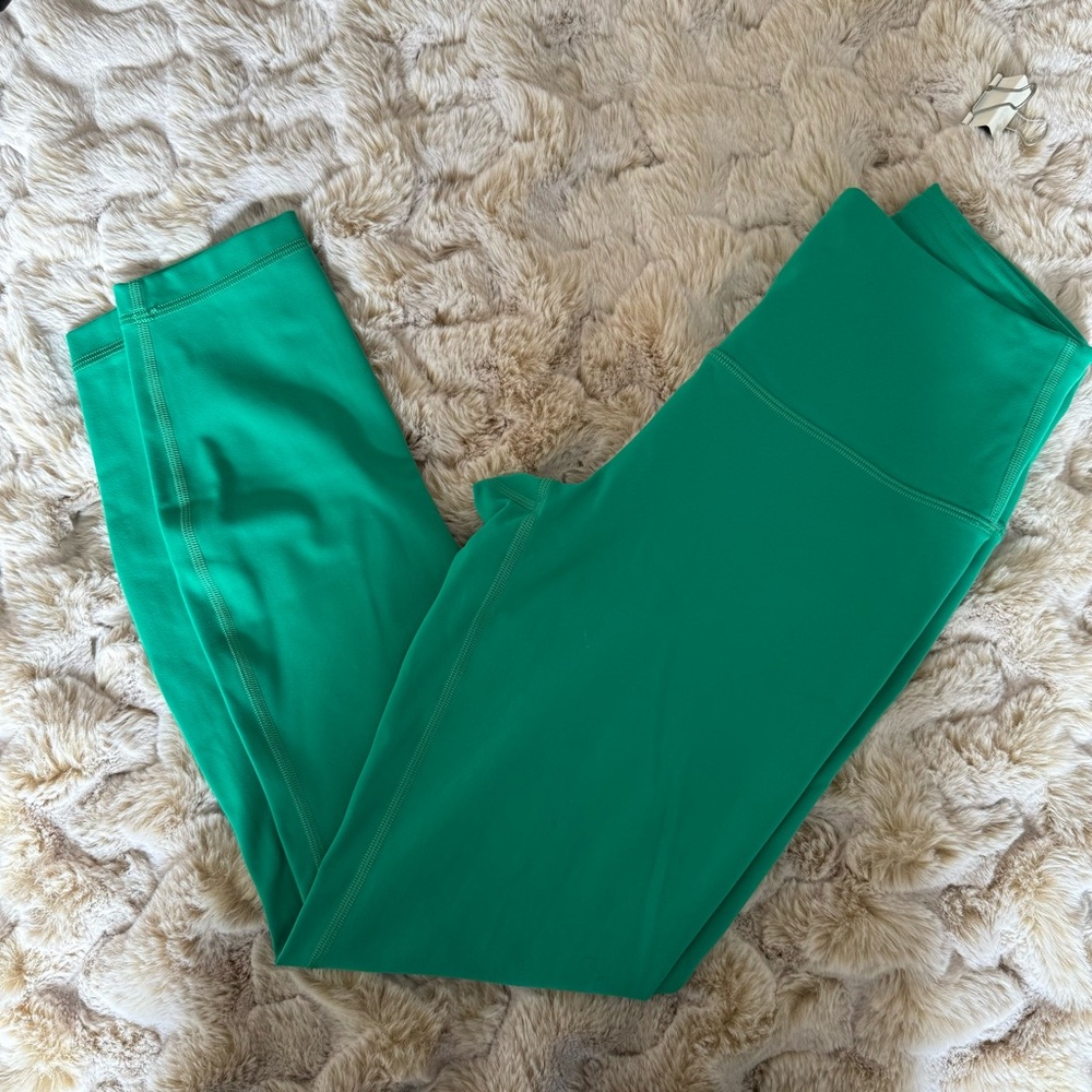 Lululemon Wunder train 25” - Vibrant Green Leggings (like new)